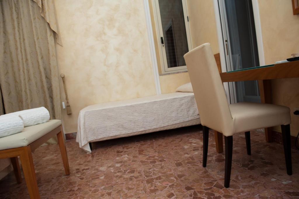 Hotel C'entro Reggio di Calabria Kamer foto